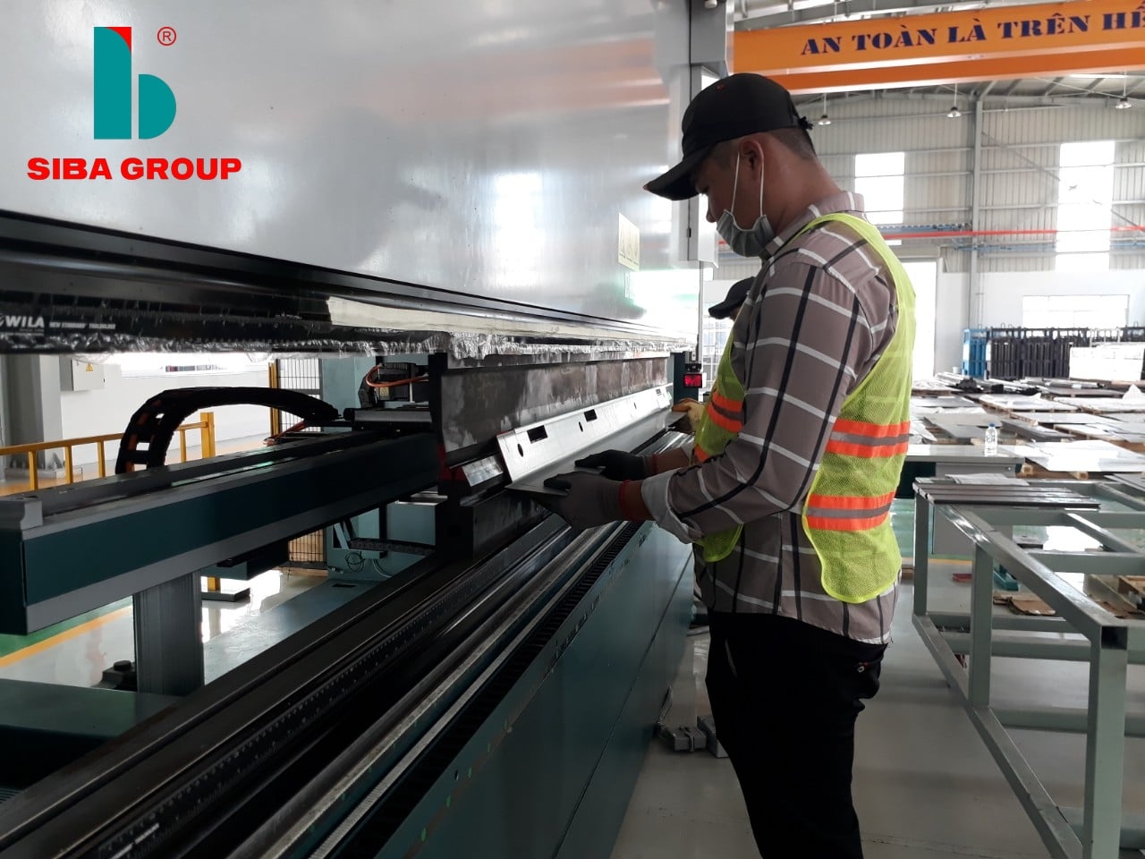 Gia công cửa thép chống cháy